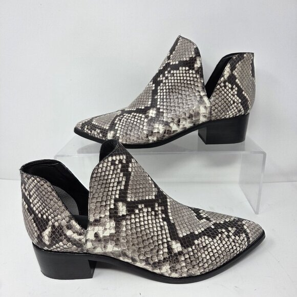 Marc Fisher Yilda Women's 9 Snakeprint Western Leather Ankle Bootie Black - Picture 1 of 9